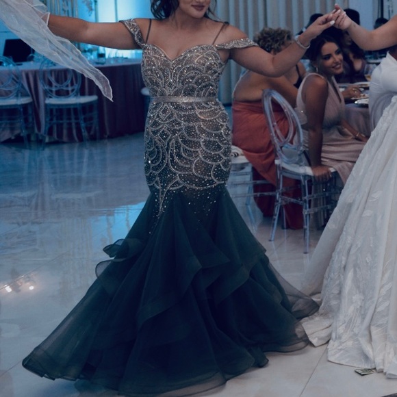 Designer fully beaded charcoal gray gown! - Picture 4 of 8